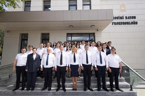 Qarabağ Universitetinin tələbələri və media Nəsimi prokurorluğunda olub