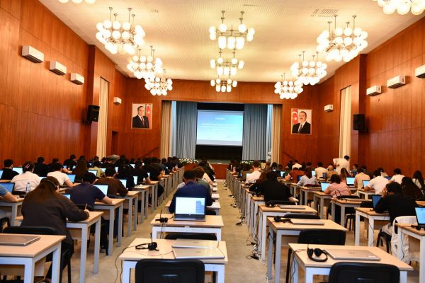 İmtahanda 23 ali təhsil müəssisəsinin məzunları iştirak edib