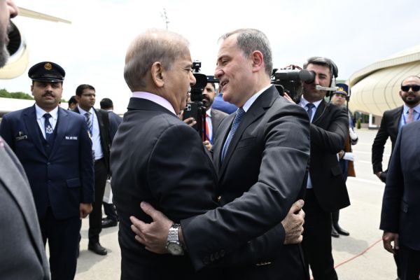 Pakistan Baş nazirinin təyyarəsi Laçın Beynəlxalq Hava Limanına eniş edib