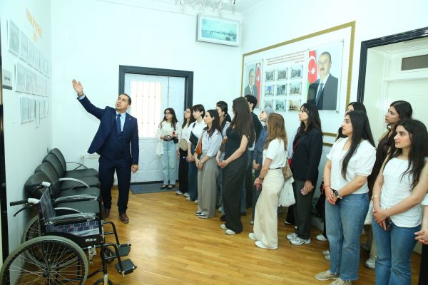 DİA tələbələri QHT-lərə Dövlət Dəstəyi Agentliyinin fəaliyyəti ilə tanış olub