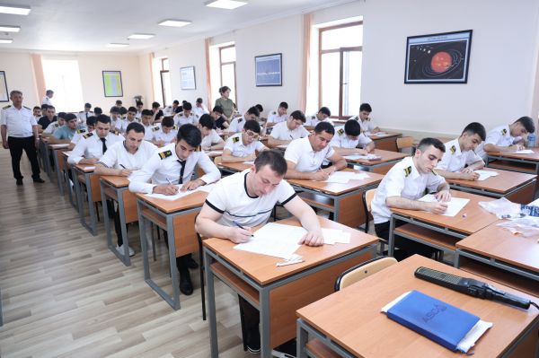 ADDA-da yaz imtahan sessiyası keçirilir