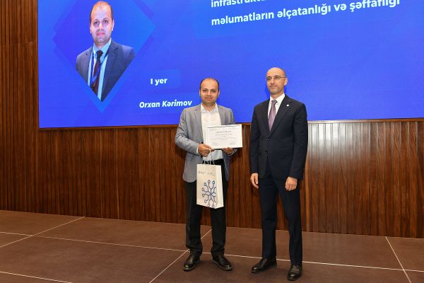İKT Agentliyi yazı müsabiqəsinin qaliblərini mükafatlandırdı - FOTOLAR