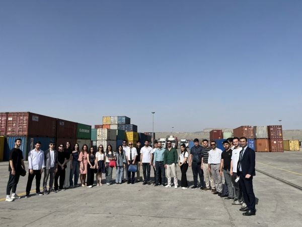 AzTU tələbələri Abşeron Logistika Mərkəzinə səfər ediblər