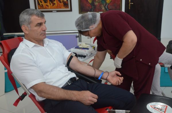 Milli Olimpiya Komitəsində qanvermə aksiyası keçirilib - FOTOLAR