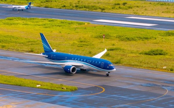 AZAL обратился к пассажирам...