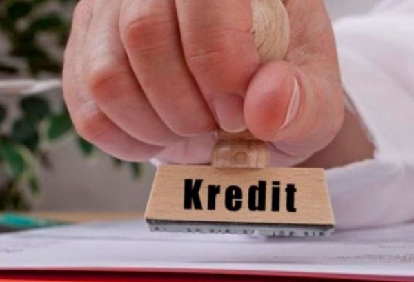 Kreditlərin 94 faizi banklar tərəfindən verilib