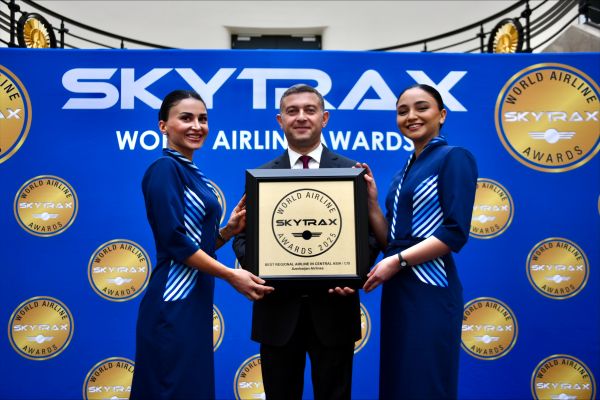 Skytrax Names AZAL Best Regional Airline in Central Asia and CIS Once Again