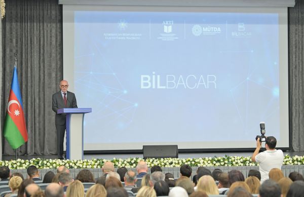 “BilBacar” müsabiqəsinin qalibləri mükafatlandırılıb