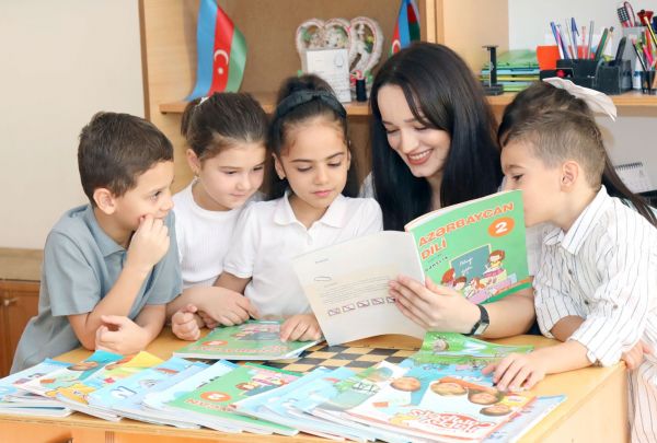 Təhsilverənlərin orta aylıq əmək haqqı