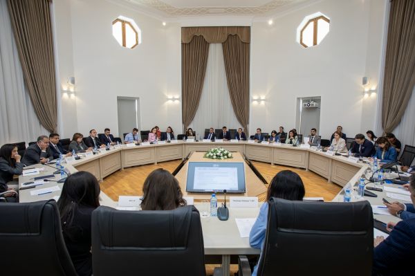 “Azərbaycan üçün Yol Xəritəsinin hazırlanması”