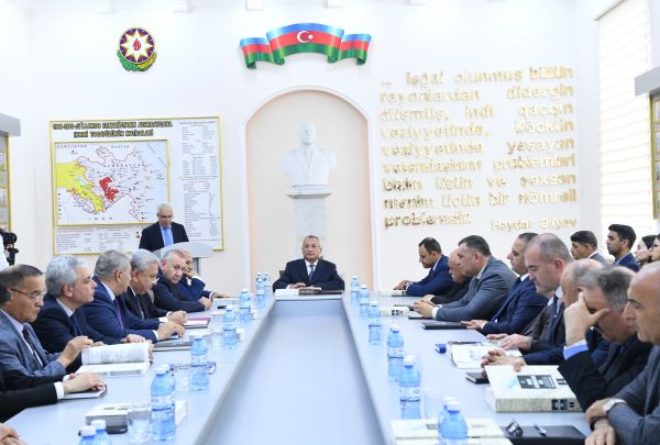 Dövlət Komitəsində Qərbi Azərbaycanla bağlı kitabın təqdimat mərasimi keçirilib