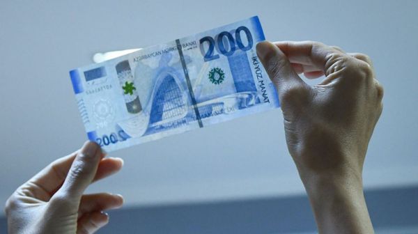 Əlimizə saxta pul keçsə, onu hara təqdim etməliyik?