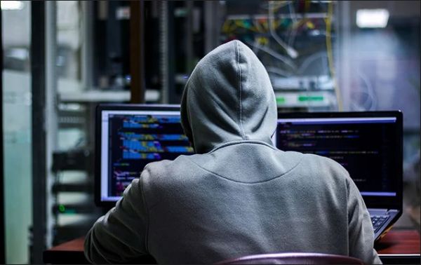 DTX ifşa etdi - Şəxsi məlumatları qanunsuz ələ keçirirmiş