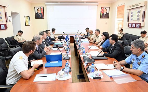 Meeting held between Azerbaijan's Defense Ministry officials and NATO delegation