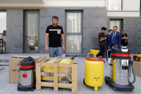 Füzuliyə köçürülmüş 53 sakinə özünüməşğulluq proqramı üzrə aktivlər təqdim edilib