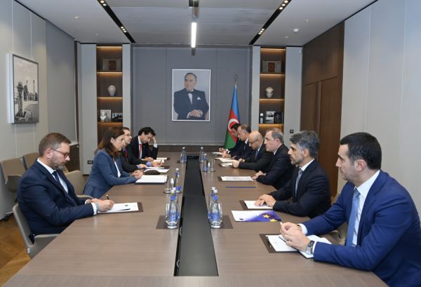 Azerbaijan, EU discuss cooperation