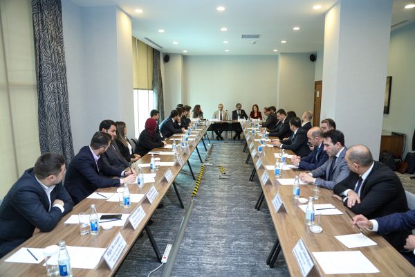 "CatMod Azərbaycan" seysmik risk modellərinin hazırlanması layihəsi müzakirə edilib