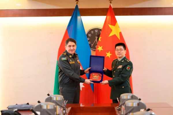 Развивается военное сотрудничество между Азербайджаном и Китаем