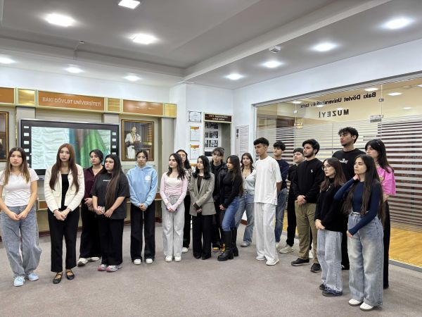 Jurnalistika fakültəsi üzrə THİK üzvləri BDU-nun tarixi muzeyini ziyarət ediblər