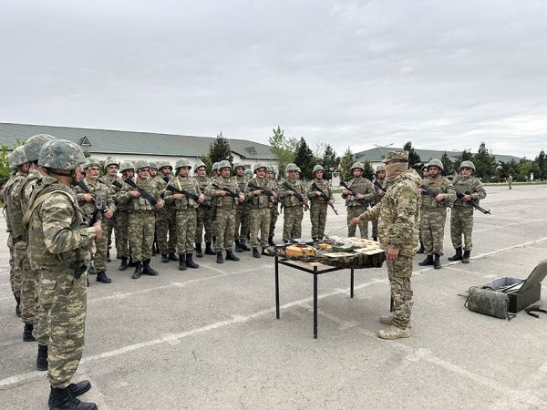 Завершены учебные сборы с военнообязанными