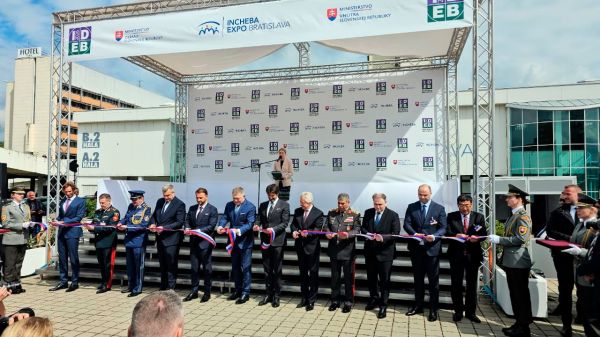 Azerbaijani Defense Minister’s visit to Slovakia continues