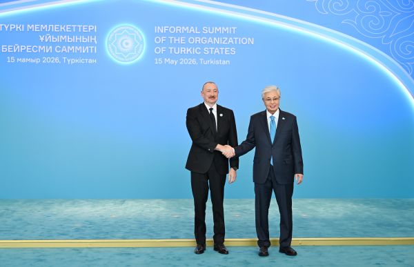 İlham Əliyev Türküstanda TDT-nin qeyri-rəsmi Zirvə görüşündə iştirak edir