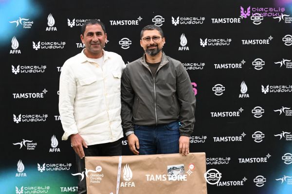 “Dirçəliş Kuboku” xeyriyyə futbol turnirinin yarımfinal oyunları keçirilib