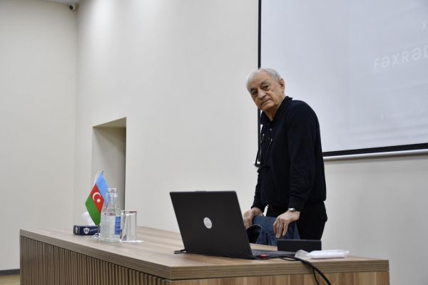 Qarabağ Universitetində xalq artisti Fəxrəddin Manafov ilə görüş keçirilib