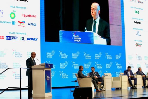 Bakı Enerji Həftəsi çərçivəsində Mərkəzi Asiyada Enerji Keçidi üzrə İnvestisiya Forumu keçirilib