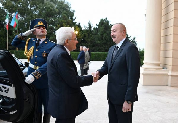 İlham Əliyev İtaliya Prezidentini təbrik edib
