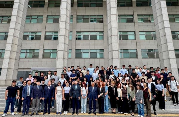 BMU-nun rektoru Koreyada ikili diplom proqramının tələbələri ilə görüşüb
