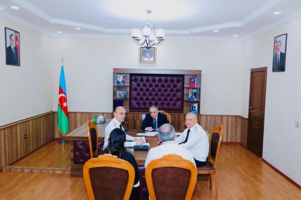 Baş prokuror Şəmkir rayonunda vətəndaşları qəbul edib