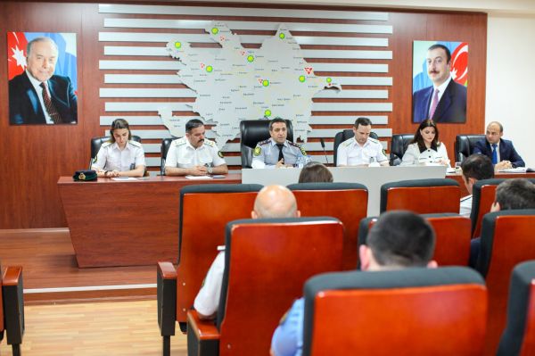 Gömrük əməkdaşları üçün insan alverinə qarşı mübarizə mövzusunda təlim keçirilib