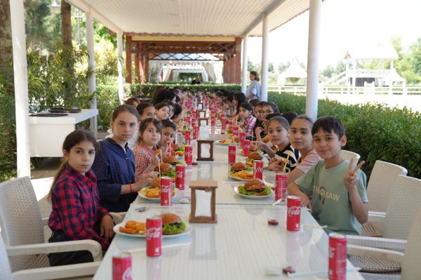 DVX tərəfindən internat məktəbinin şagirdləri üçün istirahət proqramı təşkil olunub