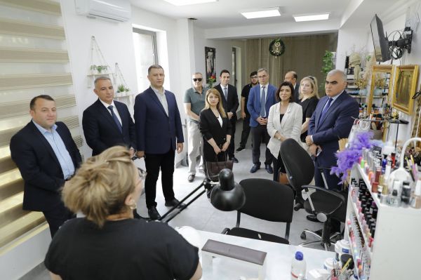 Füzulidə özünüməşğulluq proqramı üzrə qurulmuş təsərrüfatlara infotur təşkil edilib