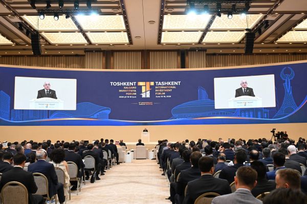 Əli Əsədov V Daşkənd Beynəlxalq İnvestisiya Forumunda iştirak edib