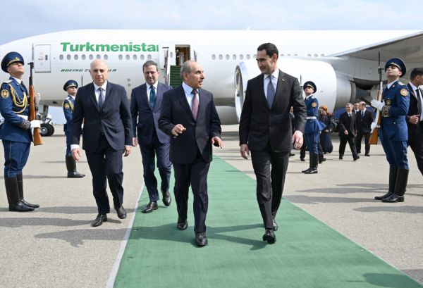 Türkmənistan Prezidenti Azərbaycana gəlib