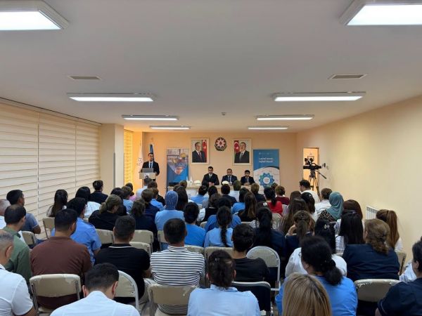 Ucar rayonunda 350-yə yaxın işçi əmək hüquqları və əməyin mühafizəsi mövzusunda maarifləndirilib