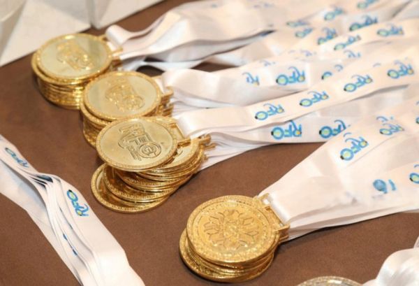 Bakı məktəbliləri respublika və beynəlxalq olimpiadalarda yüksək nəticələr əldə ediblər