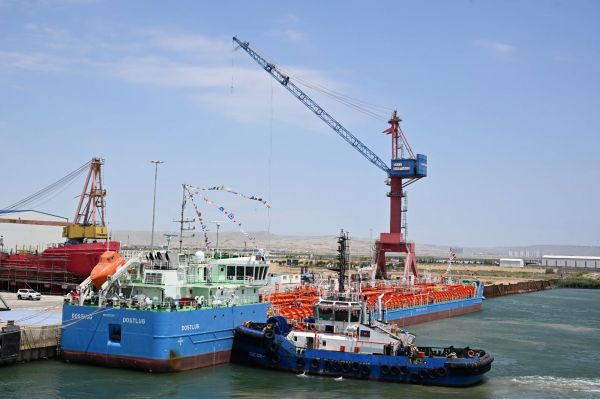 Azərbaycan istehsalı olan “Dostlug” tankerinin açılışı baş tutub
