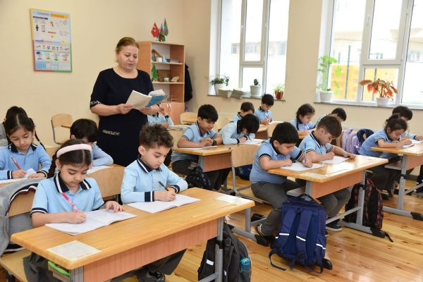 “Kiçik Akademiya”lara 20 000-dən artıq şagird cəlb olunub