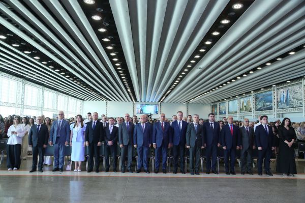 “Baku Crystal Hall”da AzTU-nun Məzun Günü keçirilib