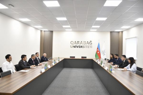 Qarabağ Universitetinin tələbələri Bakı Fond Birjasında təcrübə keçəcək