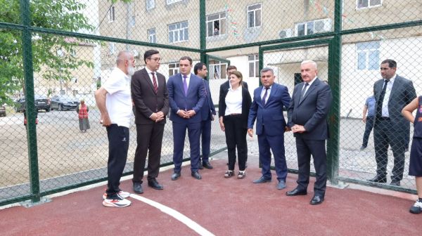 "Sağlam məhəllə” layihəsi çərçivəsində inşa olunmuş idman zonası istifadəyə verilib