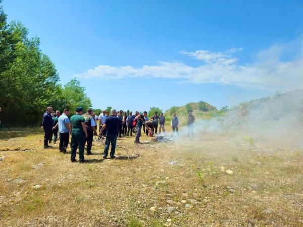 “Yanğın təhlükəsizliyi” mövzusunda növbəti praktiki təlimlər keçirilib