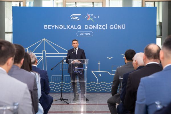 Bakı Dəniz Vağzalında Azərbaycan dənizçilərinin peşə bayramı münasibətilə tədbir keçirilib