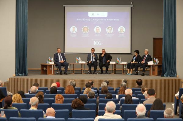 "Türk Dünyası Həftəsi" çərçivəsində Qarabağ Universitetində konfrans keçirilib