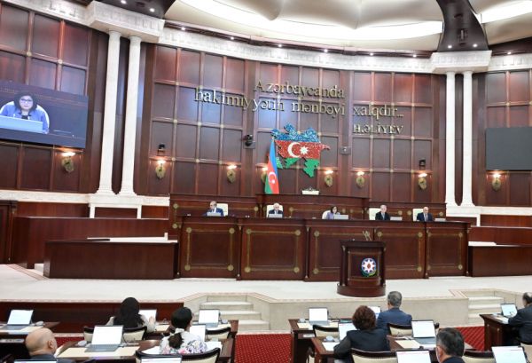 Milli Məclisin Daxili Nizamnaməsinə dəyişiklik təsdiqlənib