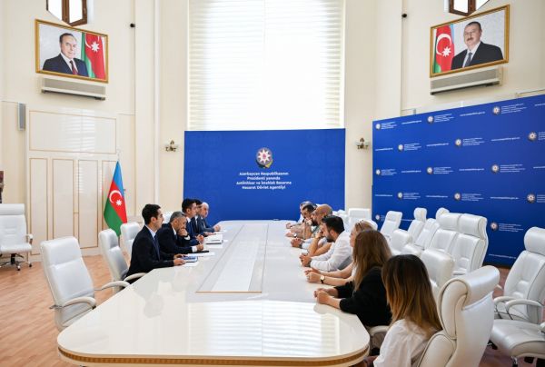 Zərgərlik məmulatlarının satışı sahəsində fəaliyyət göstərən sahibkarlarla növbəti maarifləndirici görüş keçirilib