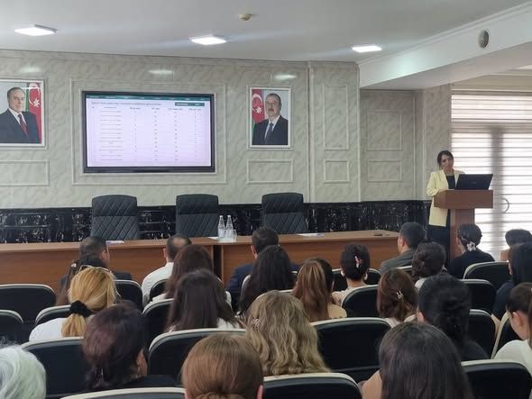 İdarə müdiri bağça müdirləri ilə görüşüb